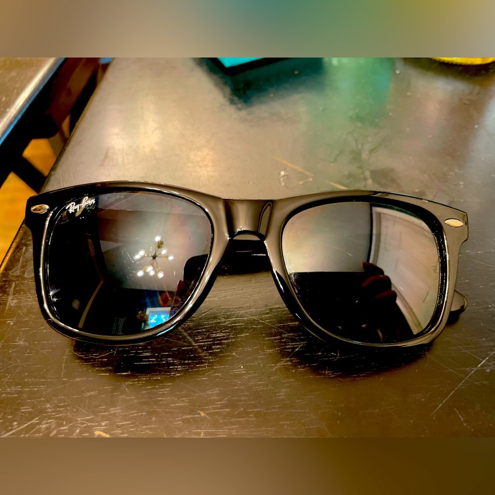 Ray Ban Boxy 90’s Style Sunglasses RB4260